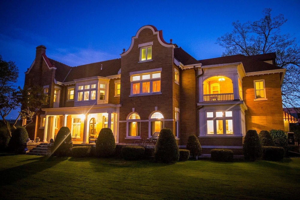 Hazeltine Boutique Hotel BnB - photo 19