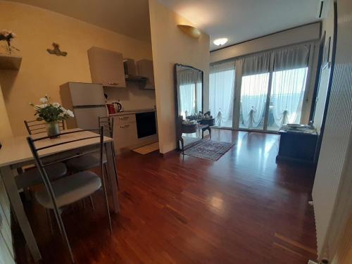 A Appartamento Segrate — 4-Star Luxury Hotel in Segrate, Italy