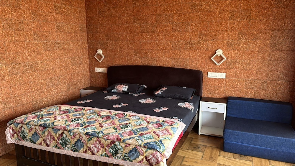 Rocky’s Beach Stay in Honavar, India