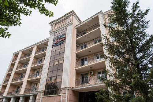 Rakhat Hotel — hotel in Oral