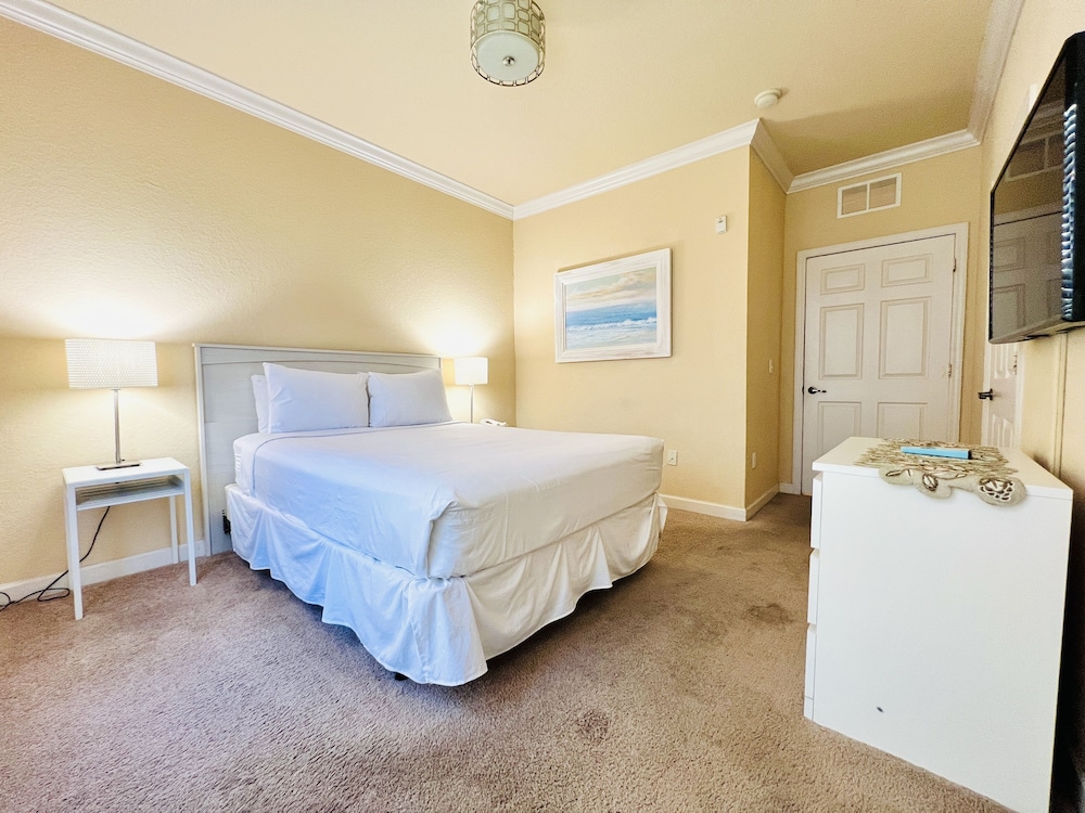 8020tt Unit 2404 Tuscana Resort 3 Bedroom Condo by RedAwning - photo 11