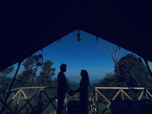 Peacock Hill Glamp in Gampola, Sri Lanka