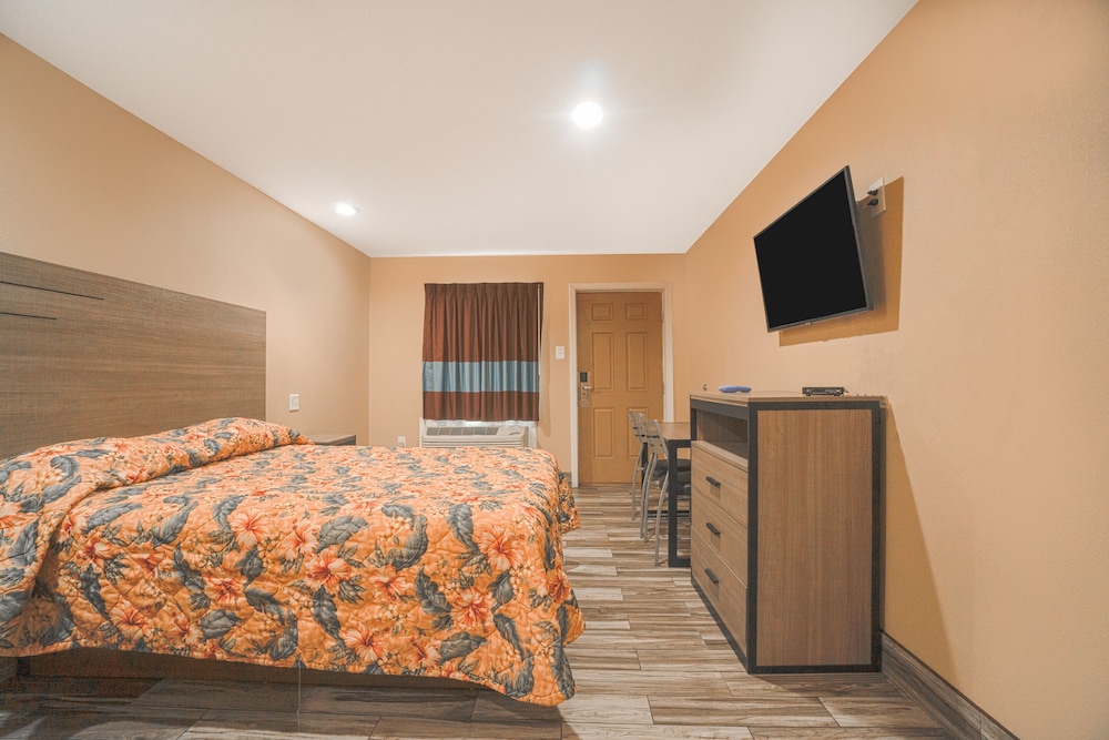 Days Inn by Wyndham Aransas Pass - photo 19