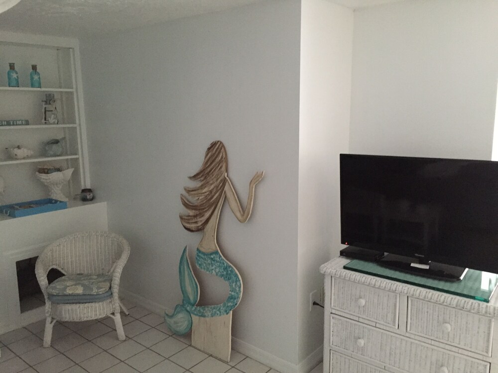 Suites On The Beach - photo 20