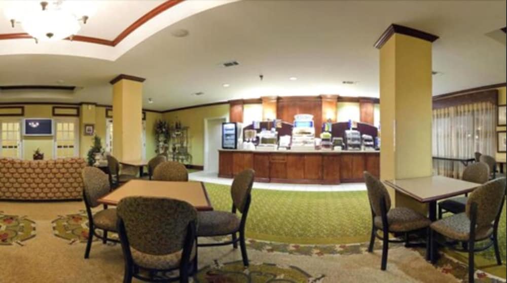 Holiday Inn Express Clanton by IHG - photo 27