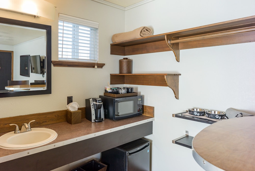 Earthbox Inn & Spa - photo 21