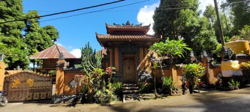 Pondok Batu Mancer in Munduk, Indonesia