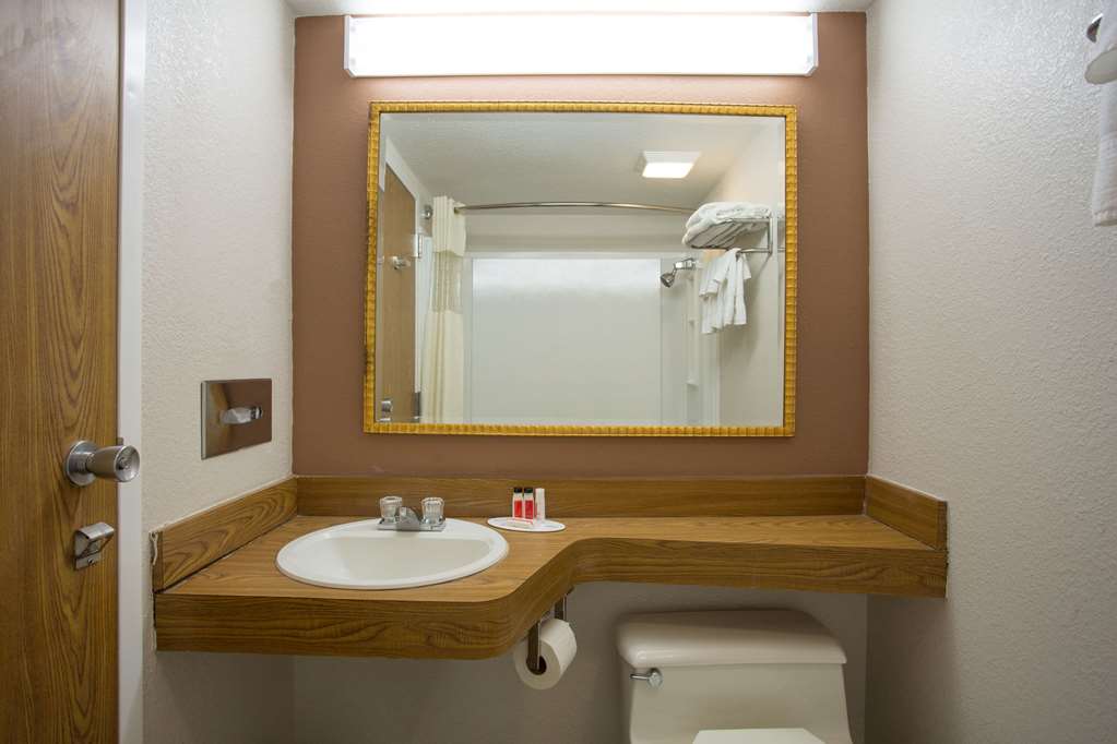 Travelodge by Wyndham Wytheville - photo 7