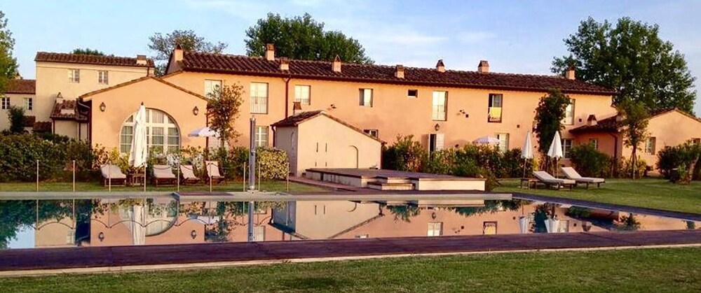 Borgo di Pratavecchie — 4-Star Luxury Hotel in Migliarino, Italy