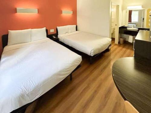 Studio 6 Suites Riverside CA South - photo 8
