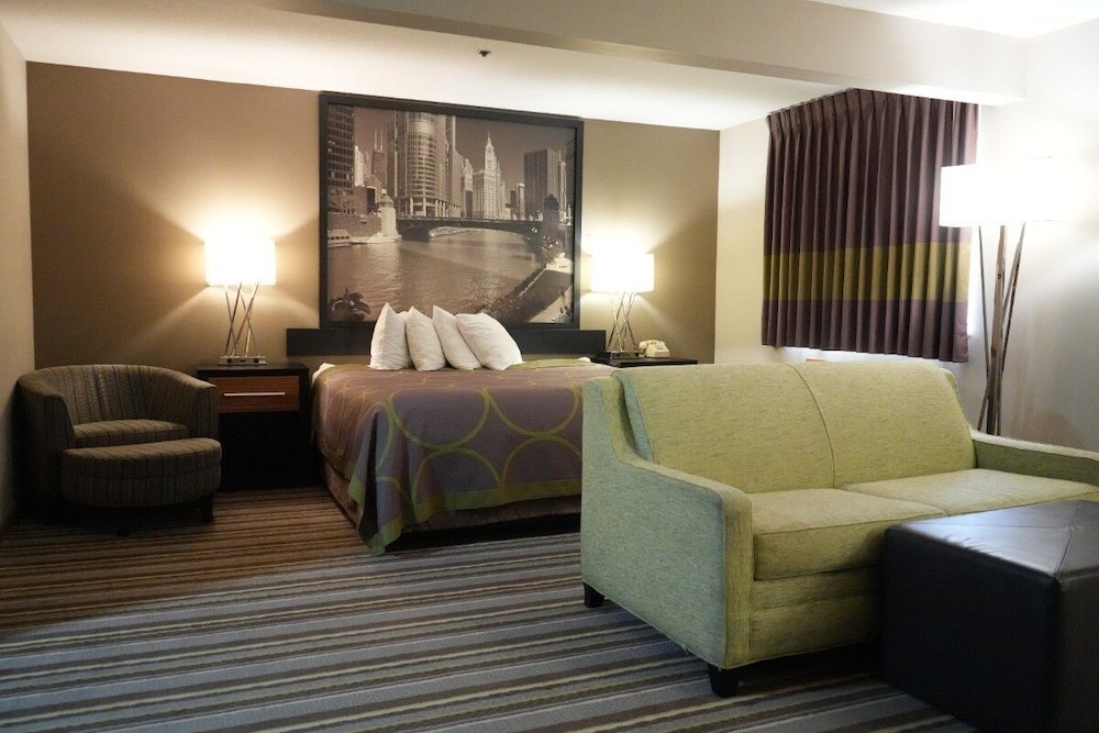 Watseka 24 Inn & Suites - photo 10