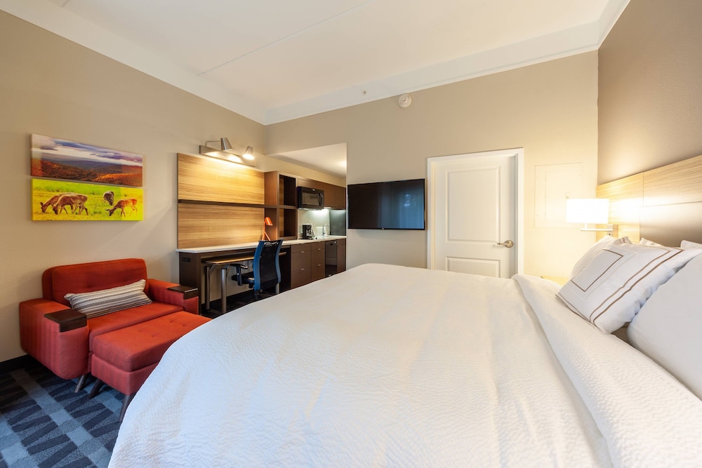 TownePlace Suites by Marriott Front Royal - photo 6