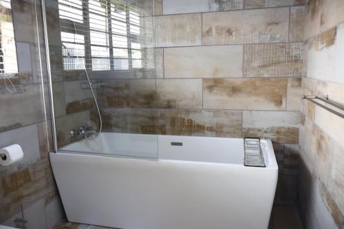 Villa de Chazha Guesthouse — Francistown — photo 4