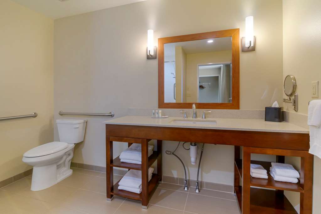 Comfort Inn & Suites Mandan Bismarck - photo 23