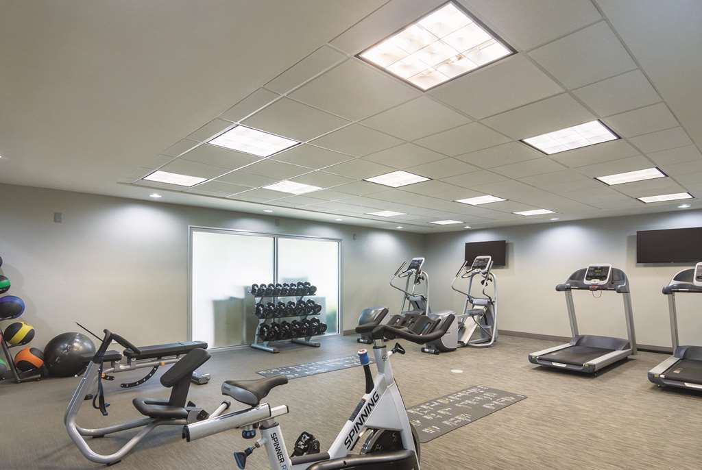 La Quinta Inn & Suites by Wyndham Oklahoma City Norman - photo 16