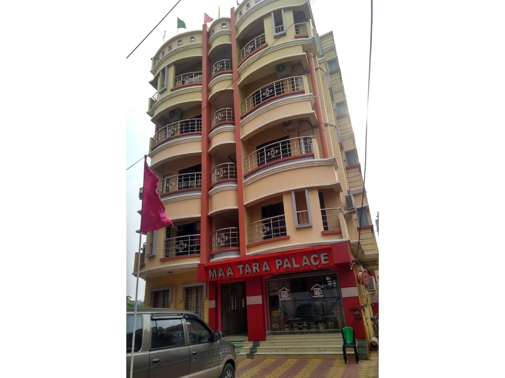 Oyo 15901 Maa Tara Palace in Rampur Hat, India