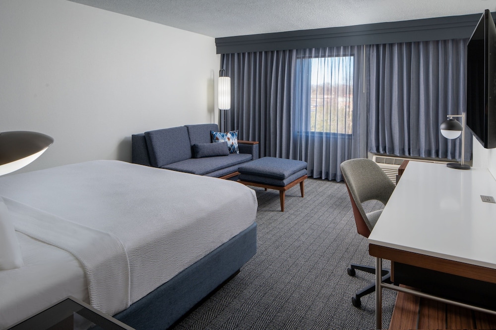 Courtyard by Marriott Decatur - photo 6