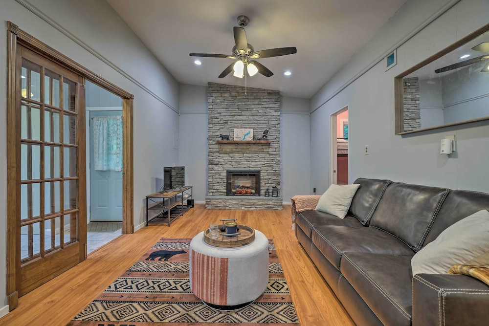 22 Mi to Ski Big Bear Lake Wallenpaupack Getaway — hotel in Greentown