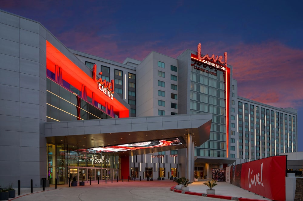 Live Casino & Hotel Louisiana Curio Collection by Hilton - photo 2
