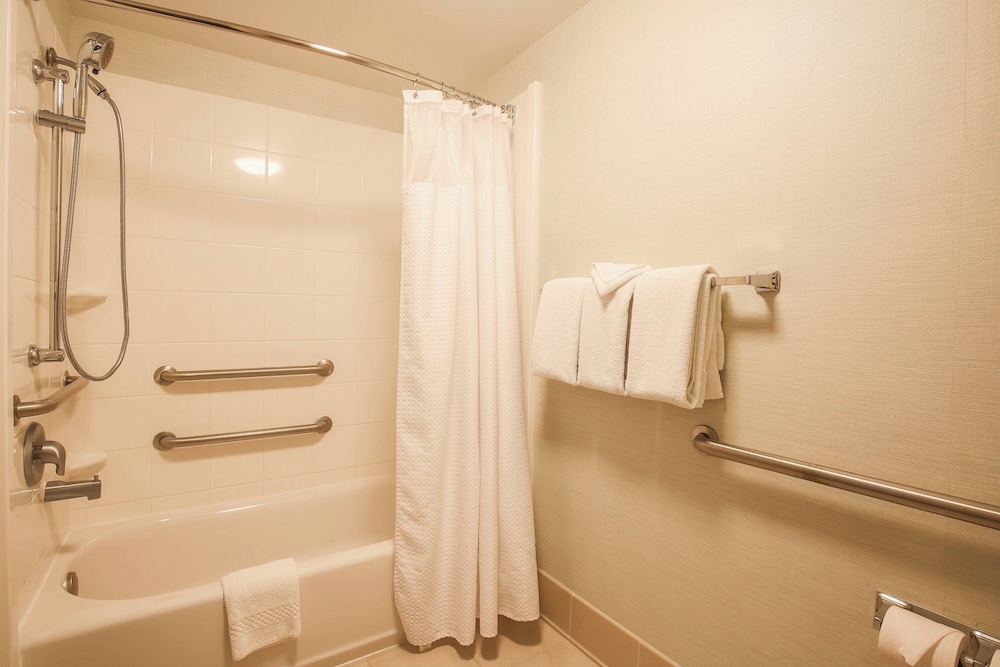 Courtyard Flint by Marriott - photo 30