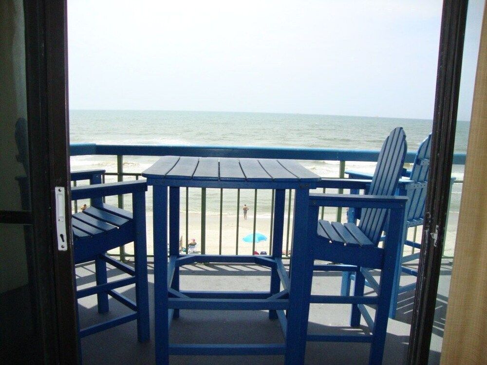 Oceanfront 2bd 2ba north Myrtle Beach - photo 2