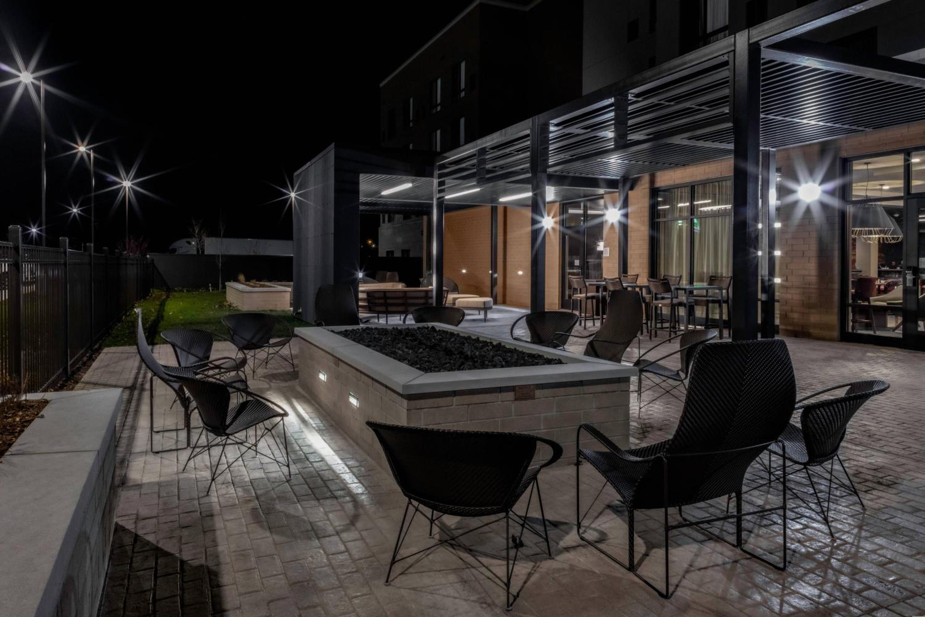 Courtyard by Marriott East Lansing Okemos - photo 14