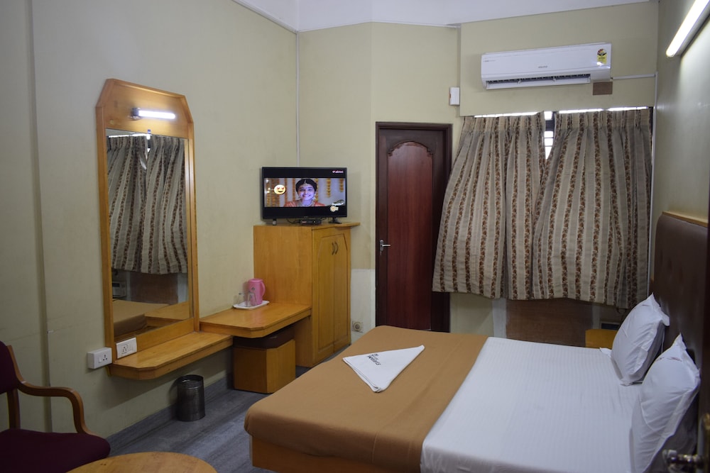 Hotel Pearls in Madurai, India
