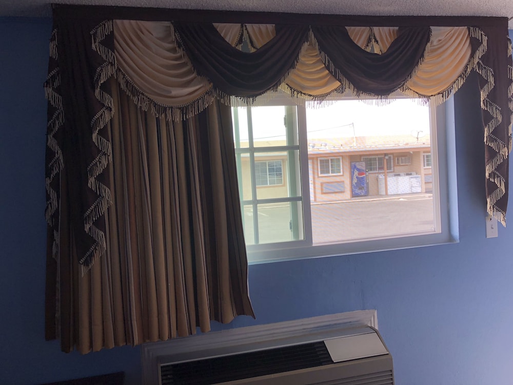 A Fisher's Inn Motel - photo 3