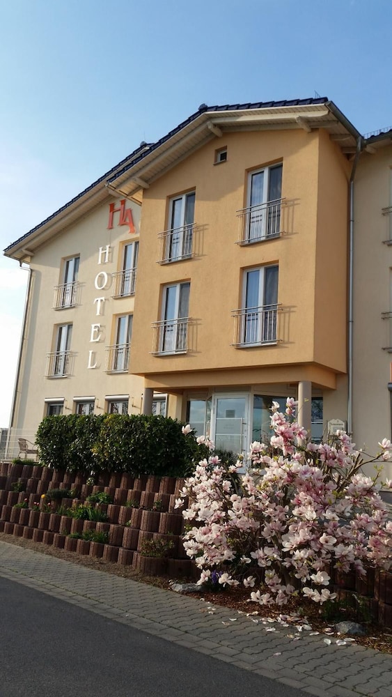 Hotel Ackermann — Riedstadt