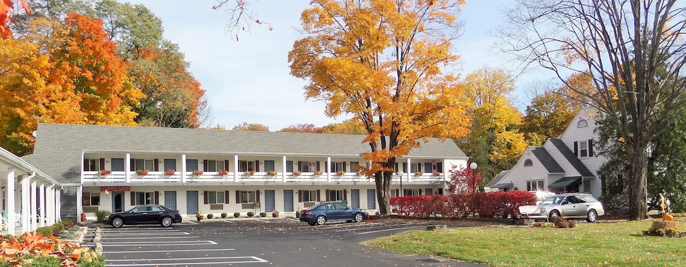 Roosevelt Inn of Hyde Park - photo 18