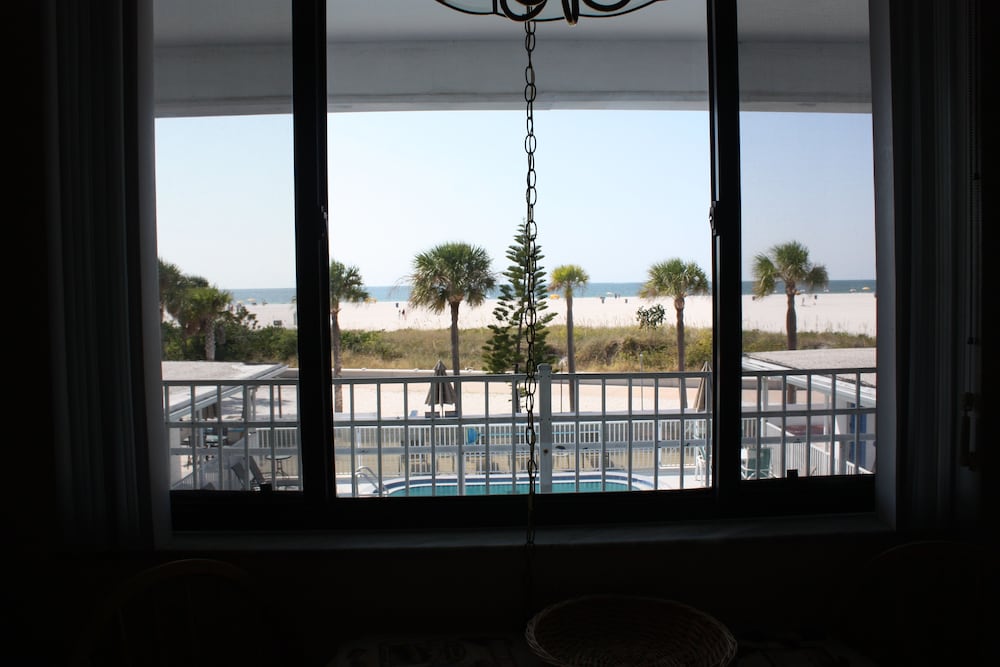 iBeach Resort - photo 16