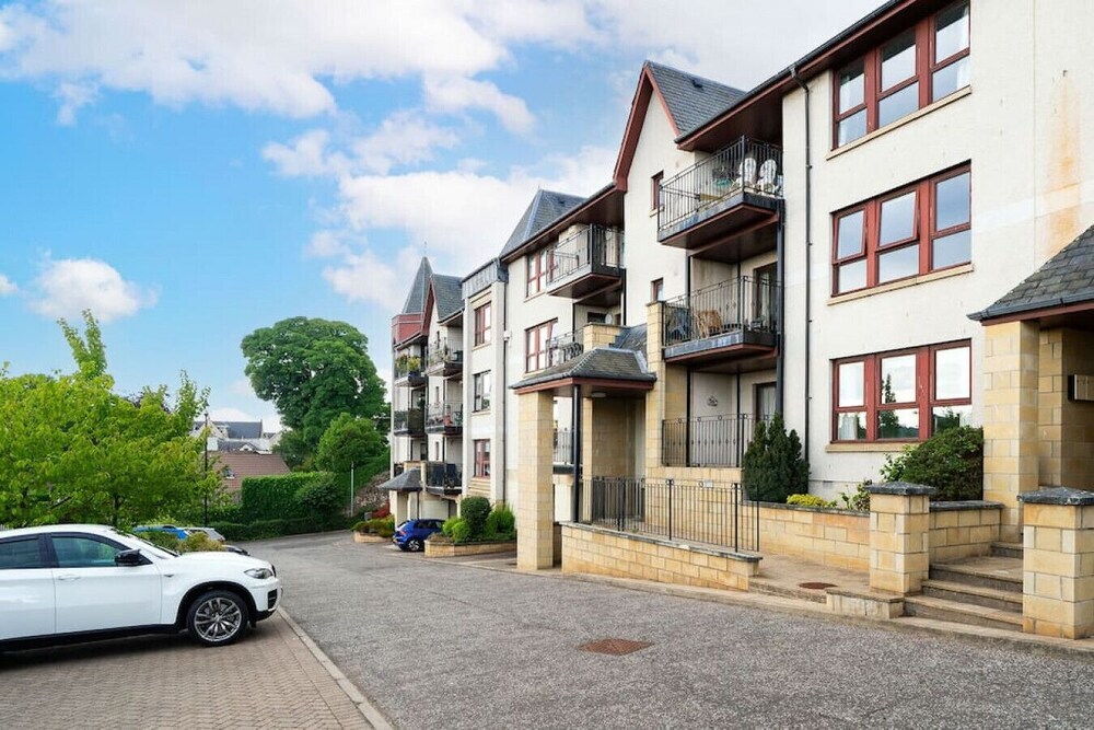At The Castle — 4-Star Luxury Hotel in Dundee, United Kingdom