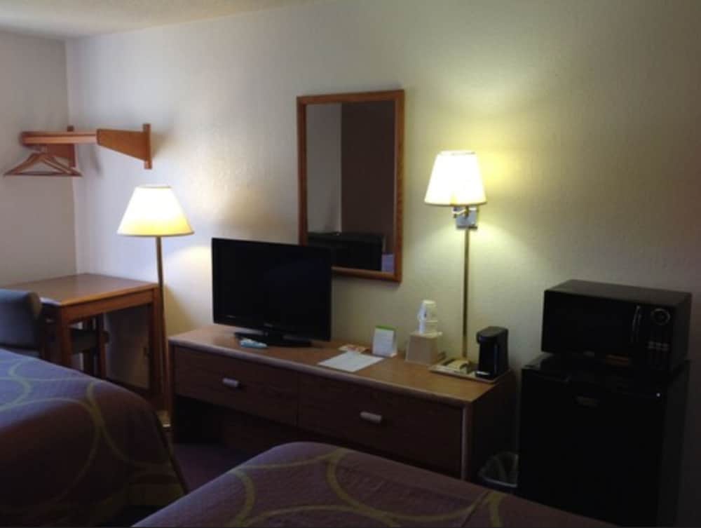 Super 8 by Wyndham Winchester VA - photo 10