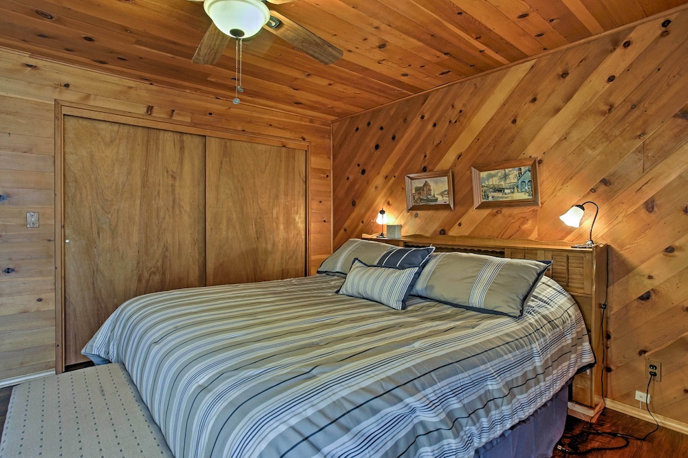 Cozy Home with Patio Near Yosemite National Park — 4-Star Luxury Hotel in Mariposa, United States