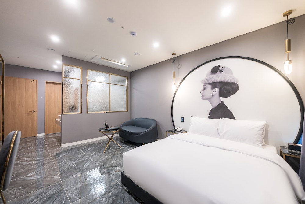 Hotel Four Star — Bucheon-Si — photo 3