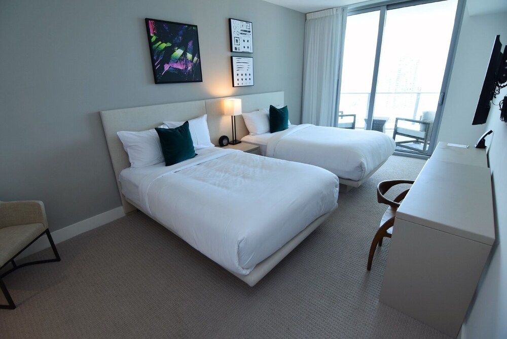 Hyde 3308 2 Beds 2 Baths Unit At The Hyde Beach Resort And Residences - photo 5