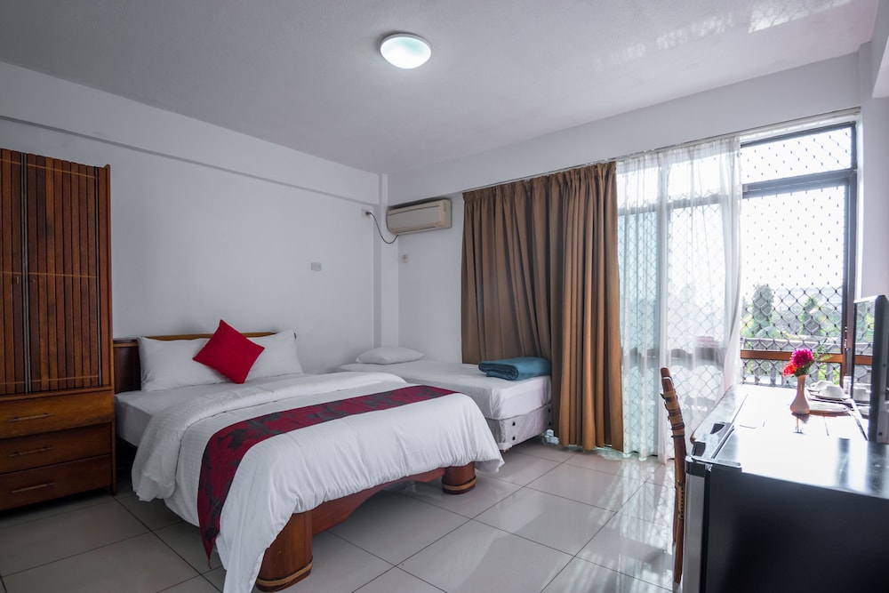 Wailoaloa Seascape Hotel in Nadi, Fiji