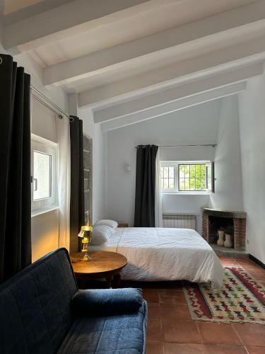 Chalet con piscina en Torrelodones — 4-Star Luxury Hotel in Torrelodones, Spain