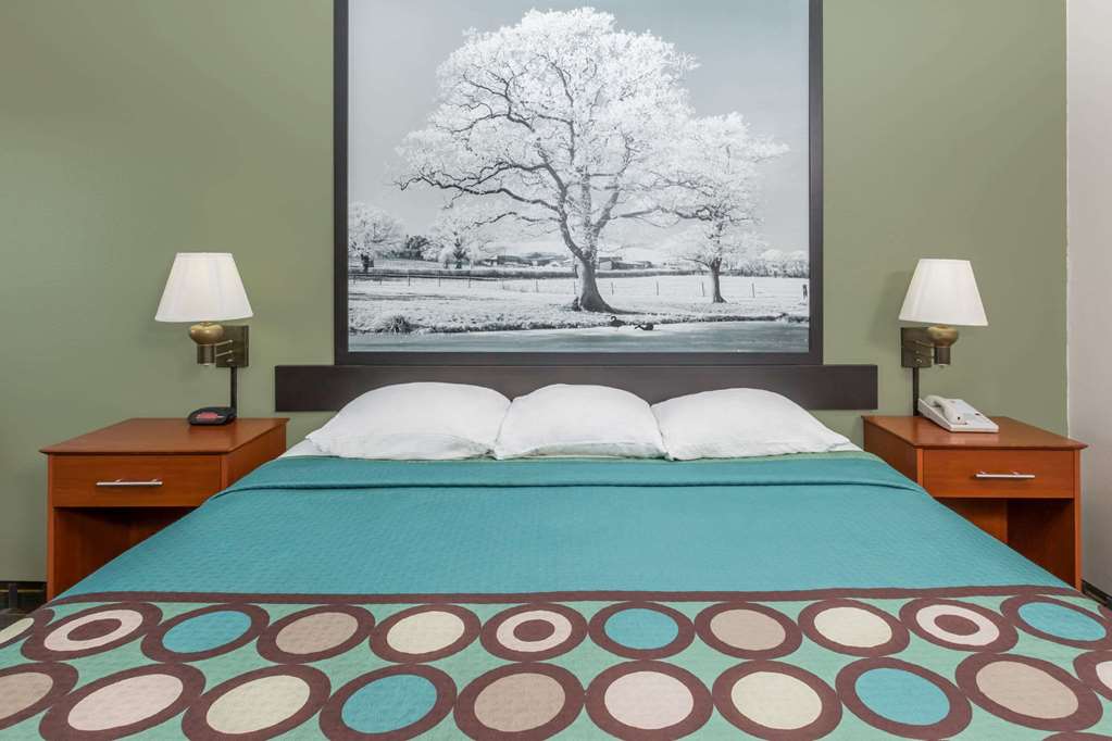 Super 8 by Wyndham Osceola IA - photo 4