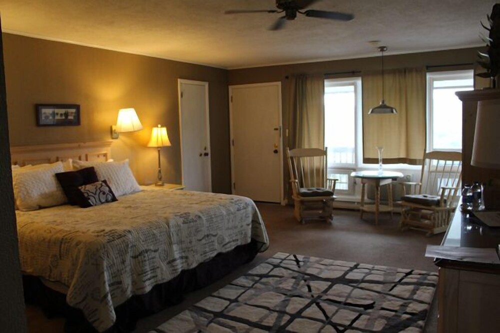 Cliff Dwellers Inn - photo 28