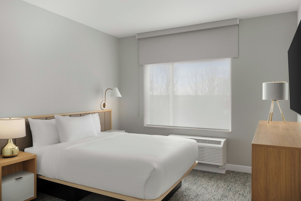 TownePlace Suites by Marriott Crown Point - photo 8
