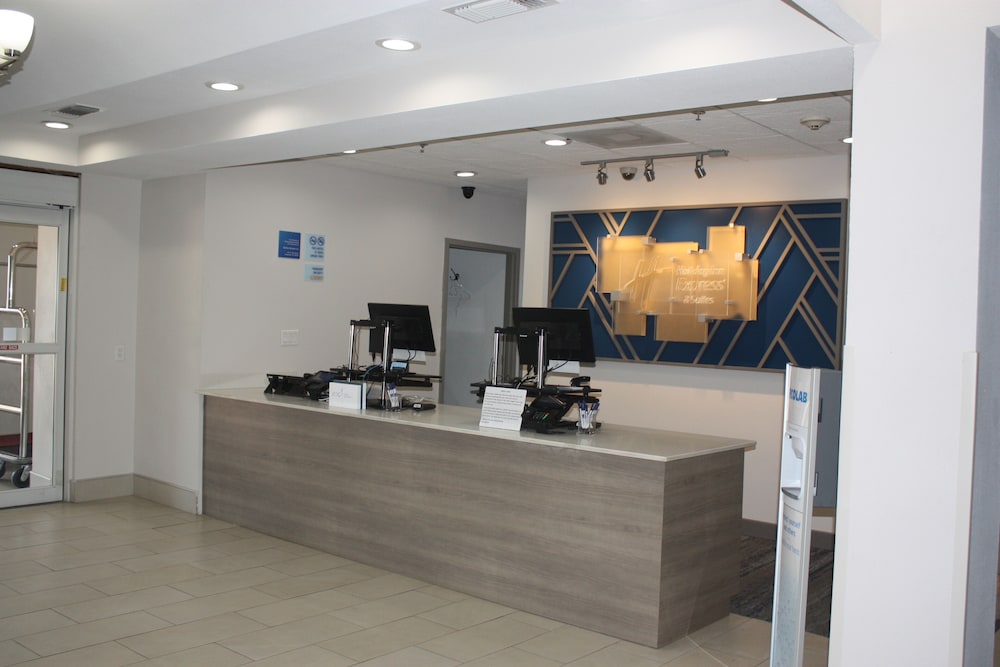 Holiday Inn Express Hotel & Suites Shamrock North by IHG - photo 92