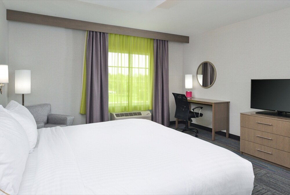 Holiday Inn Express & Suites Shippensburg by IHG - photo 17