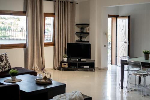 Loui's Garden House — 4-Star Luxury Hotel in Thessaloniki, Greece