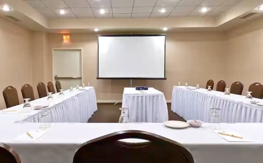 DoubleTree by Hilton Hotel Binghamton - photo 36