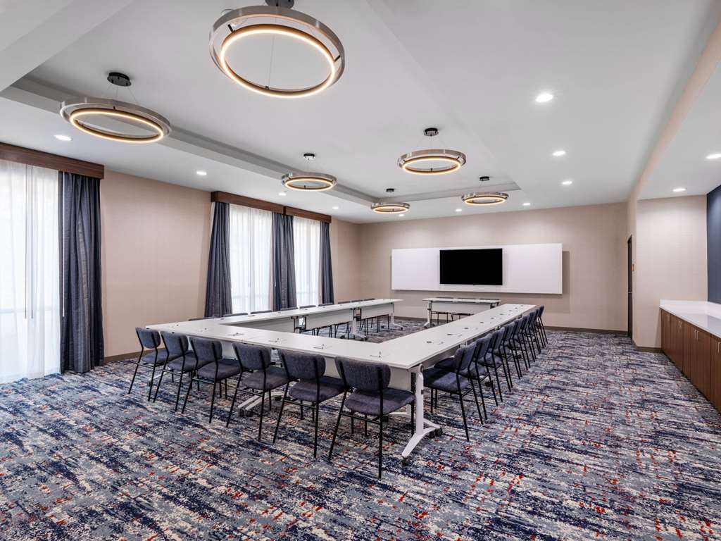 La Quinta by Wyndham Chelsea Birmingham - photo 31