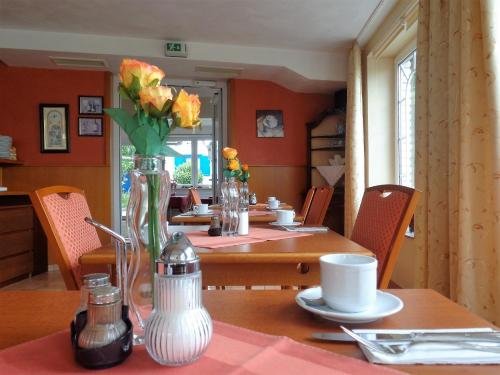 Hotel Zur Lohe — Norvenich — photo 2