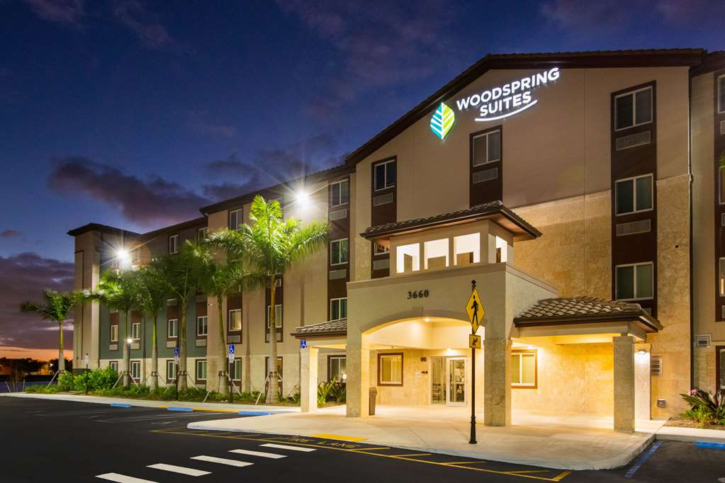 WoodSpring Suites Miramar - photo 4