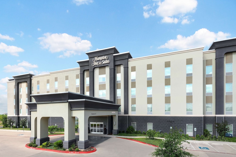 Hampton Inn & Suites San Antonio Brooks City Base - featured photo