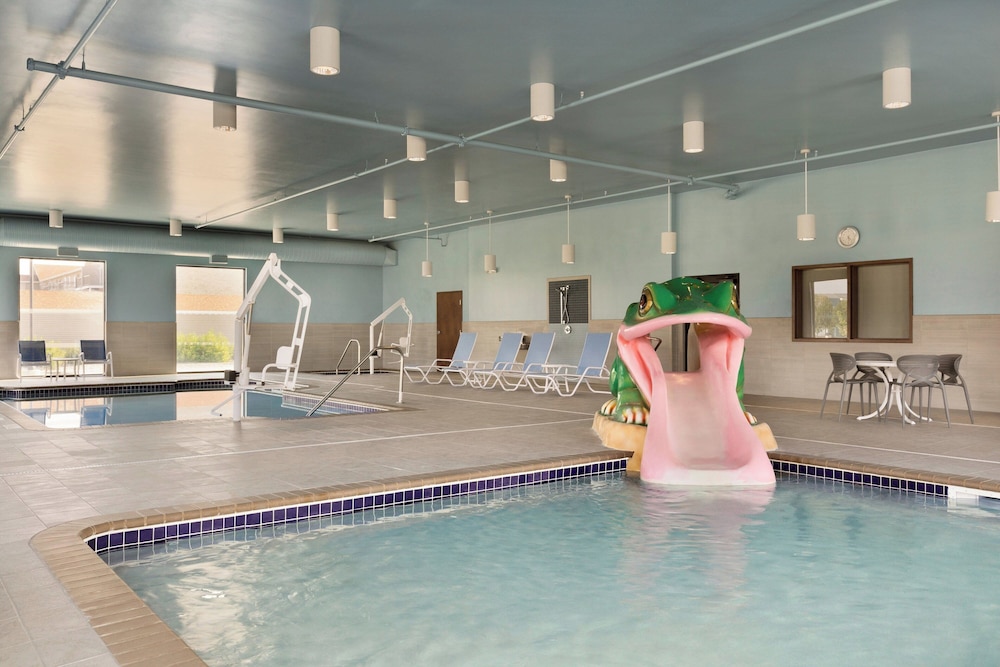 Four Points by Sheraton Fargo Medical Center - photo 21